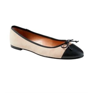 Banana republic two tone cream ballet flats